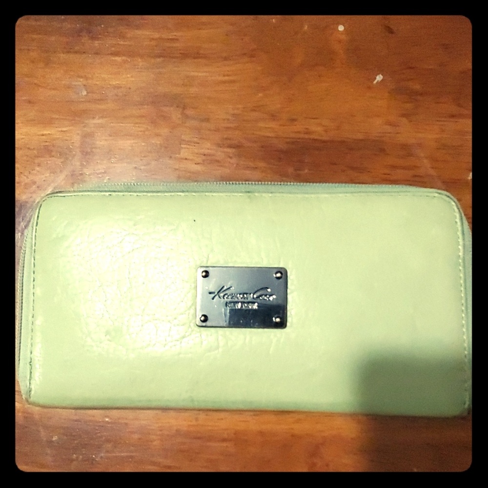 Kenneth Cole reaction wallet